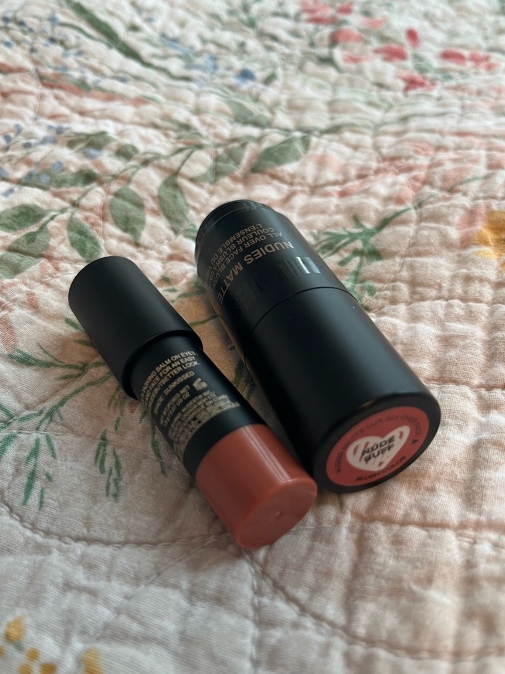 Cheek bundle - Picture 2 of 4